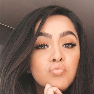 Meet your Posher, Maritza